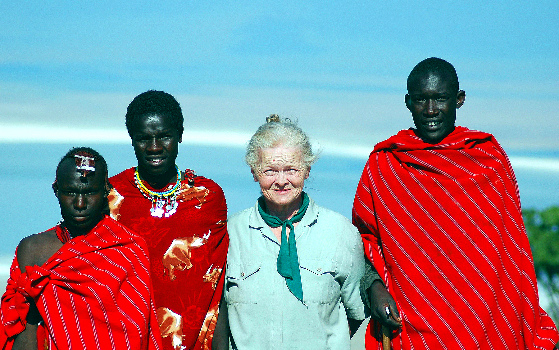 Ngoro-50 - Glenna with Maasai Men-441.jpg